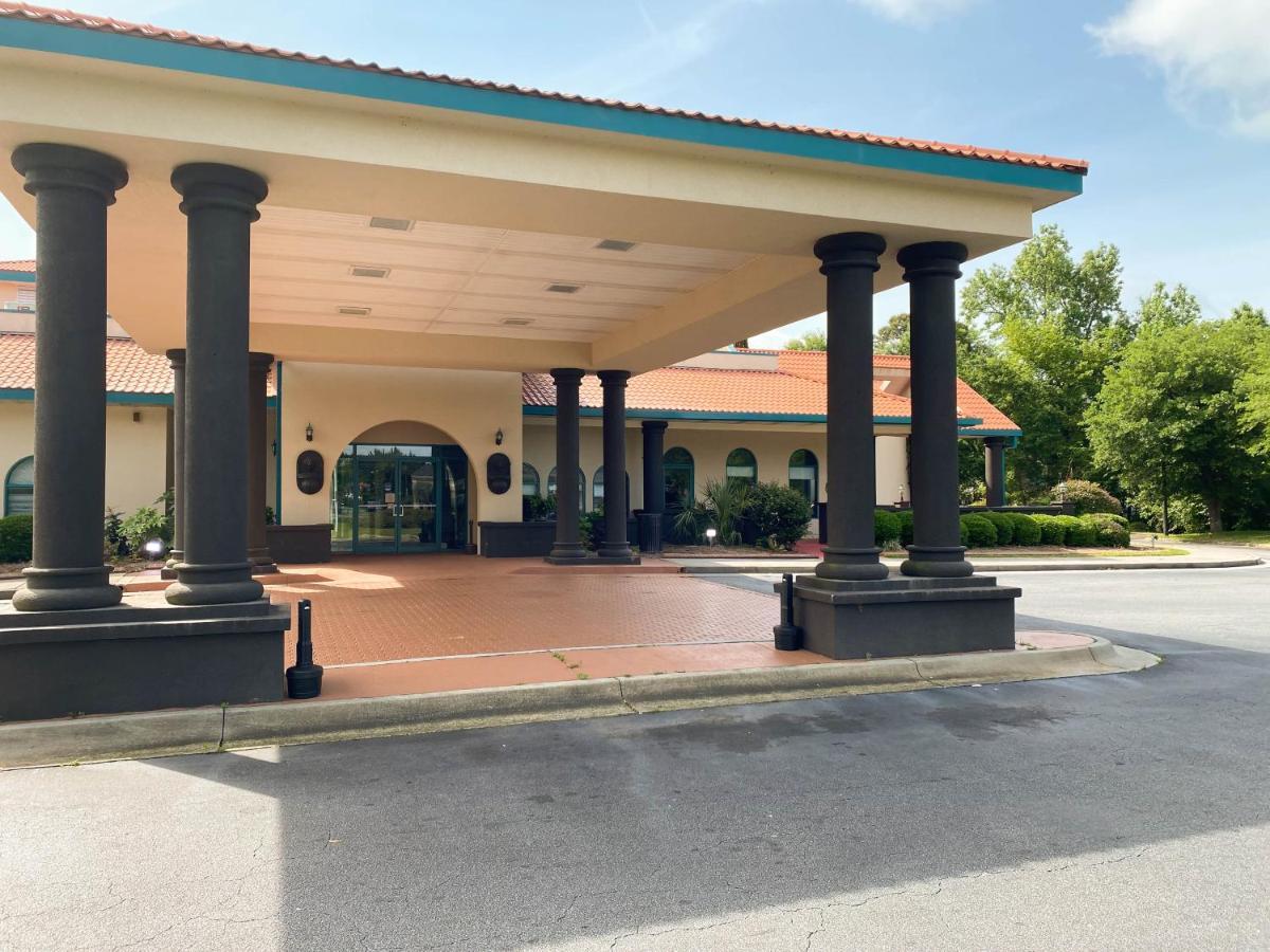 Motel 6 Savannah Ga Gateway & I95 Extérieur photo
