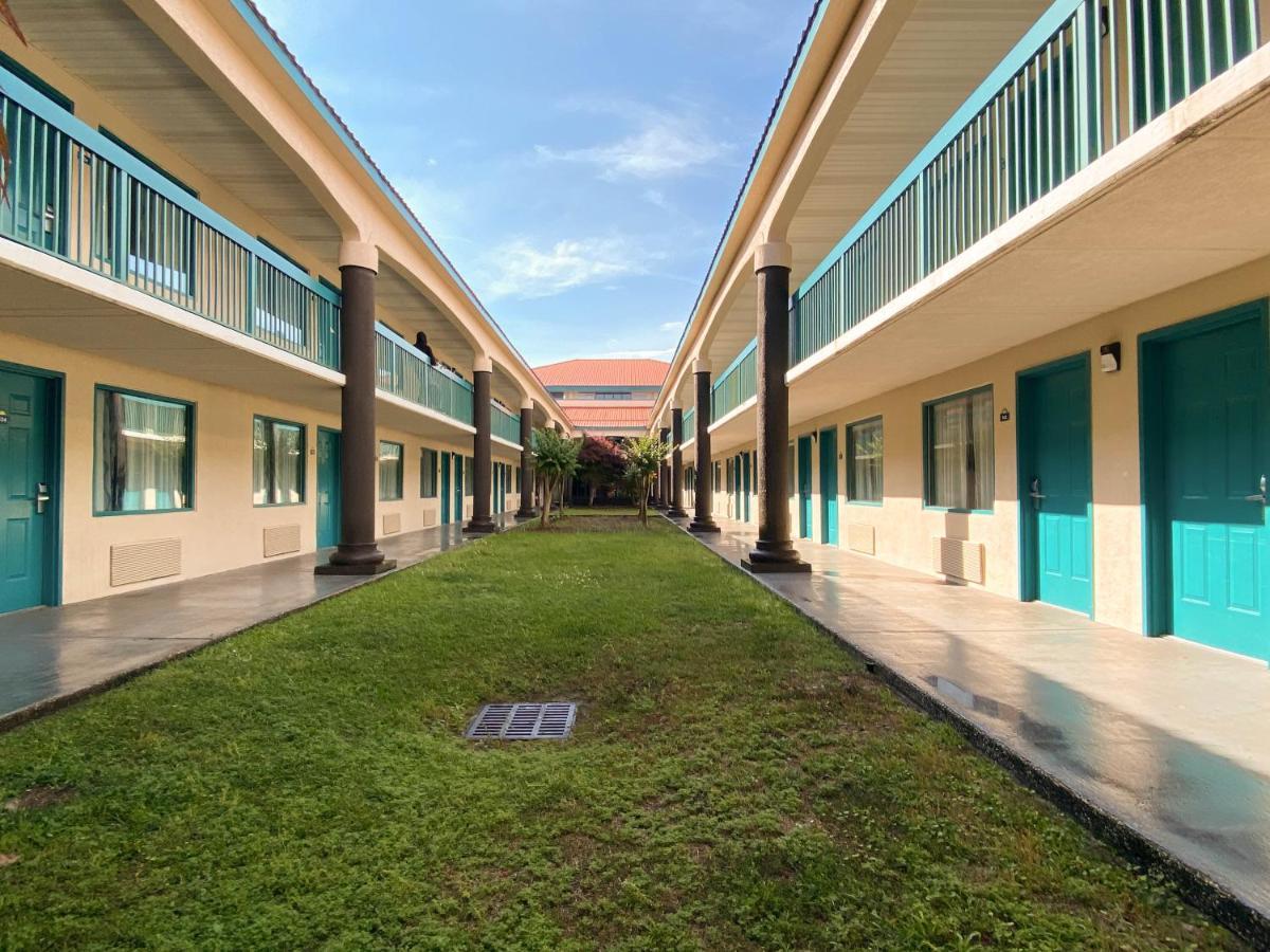 Motel 6 Savannah Ga Gateway & I95 Extérieur photo